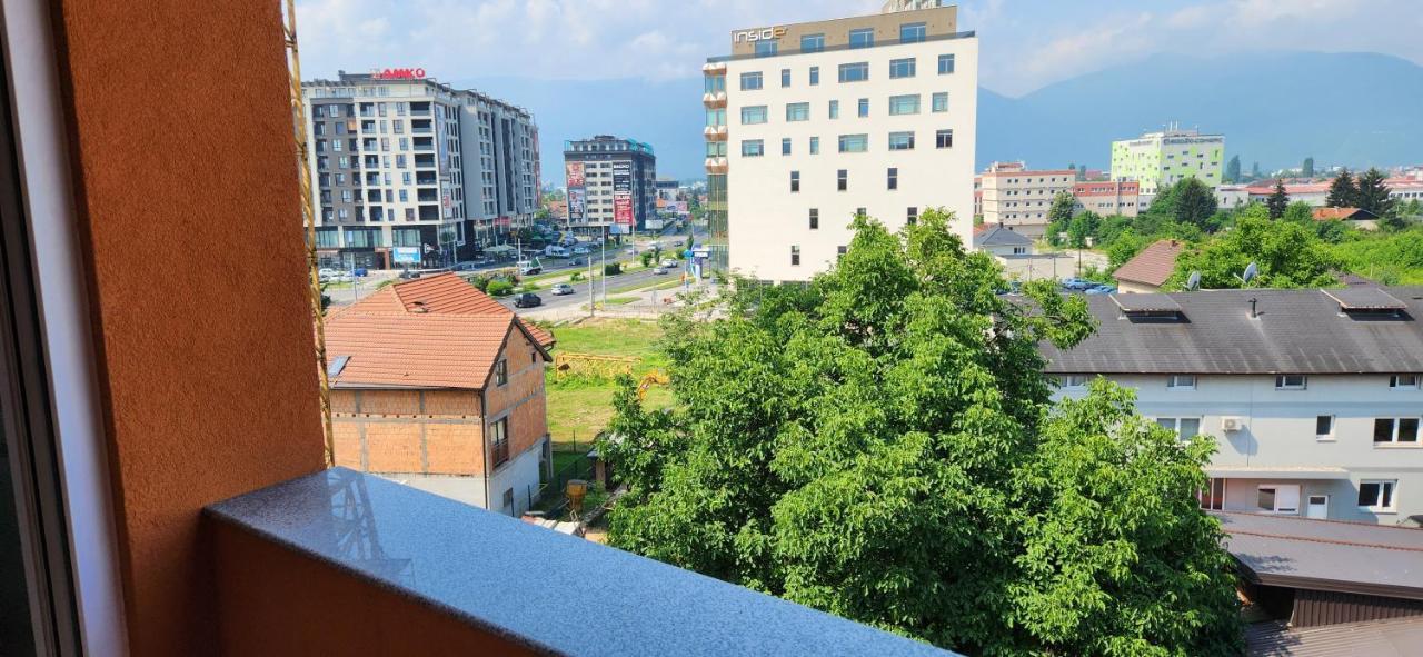 Brand New Two Bedroom And One Living Room Apartment In A Great Location! Сараево Екстериор снимка